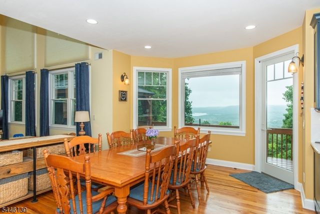 93 Coventry Way, Ringwood Boro, NJ 07456