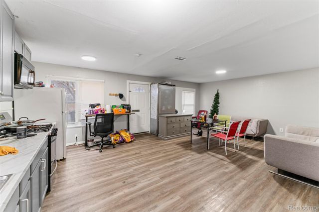 1444 S Liddesdale Street, Detroit, MI 48217