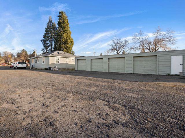 3614 Summers Lane, Klamath Falls, OR 97603