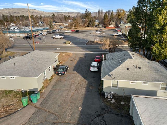 3614 Summers Lane, Klamath Falls, OR 97603