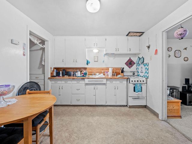 3614 Summers Lane, Klamath Falls, OR 97603