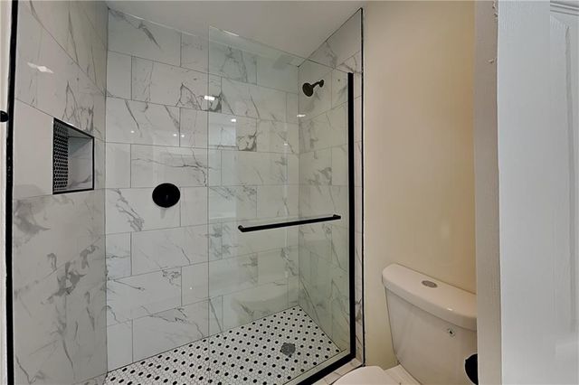 1110 Lake Drive, Roswell, GA 30075