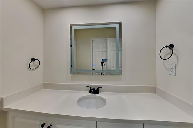 1110 Lake Drive, Roswell, GA 30075