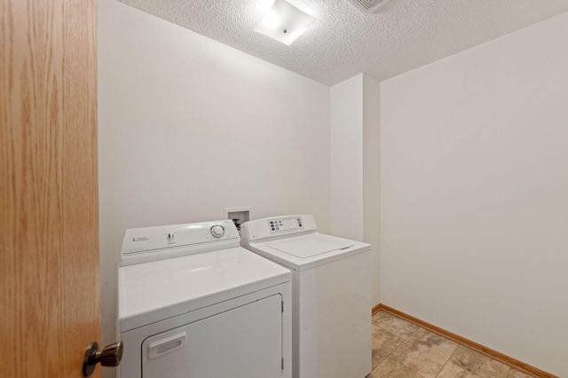 2115 Parkway Avenue, Shakopee, MN 55379