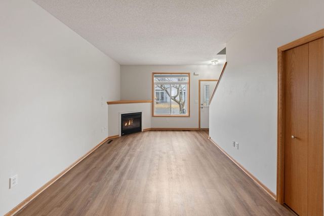 2115 Parkway Avenue, Shakopee, MN 55379