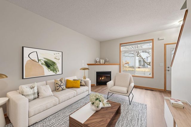 2115 Parkway Avenue, Shakopee, MN 55379