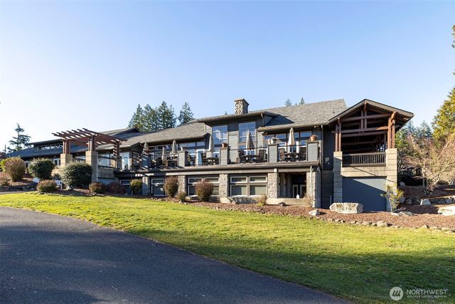 7033 Prestwick Lane SW, Port Orchard, WA 98367