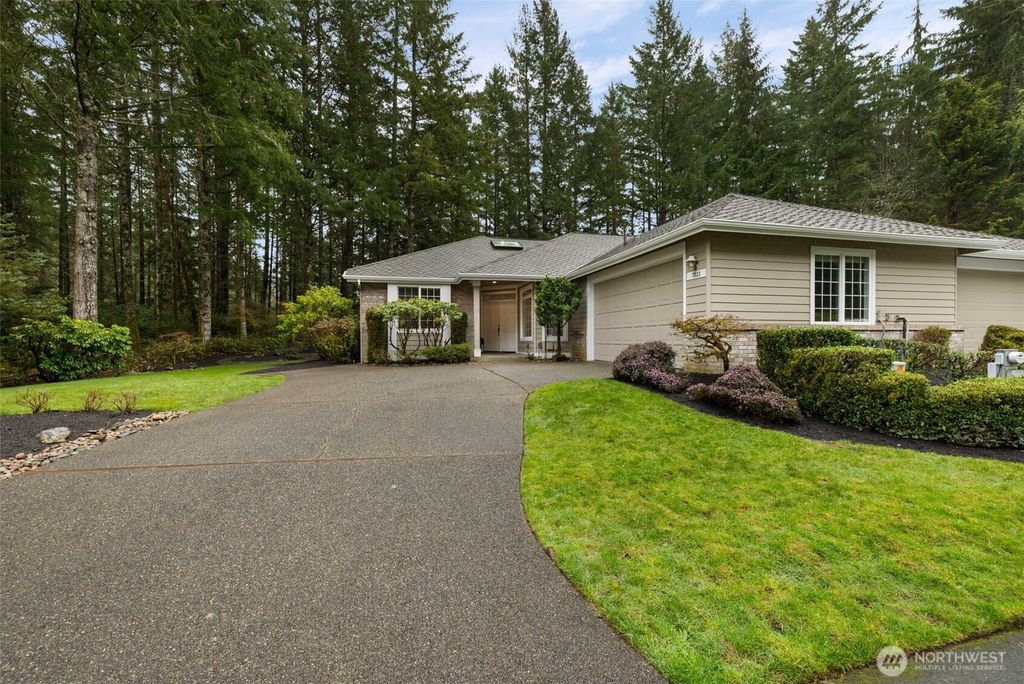 7033 Prestwick Lane SW, Port Orchard, WA 98367