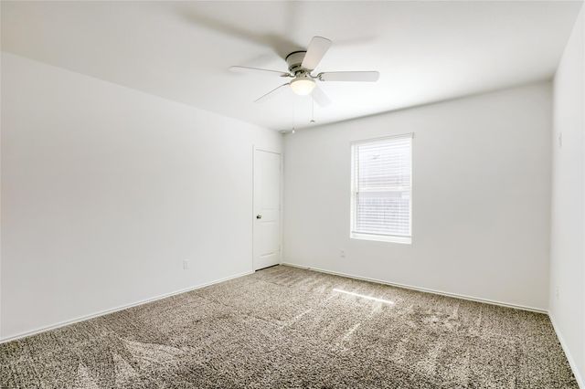 309 Colthorpe LN, Hutto, TX 78634