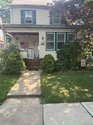 181 Violet Avenue 2, Floral Park, NY 11001