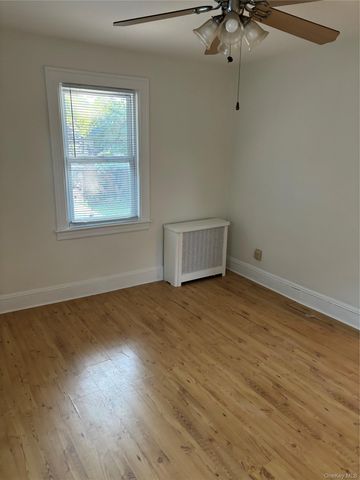 181 Violet Avenue 2, Floral Park, NY 11001