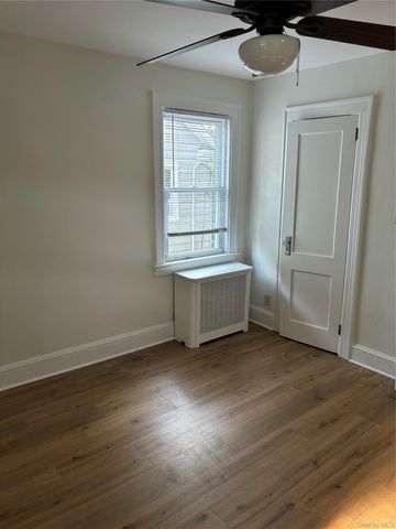 181 Violet Avenue 2, Floral Park, NY 11001