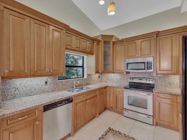 7747 Villa Nova Drive, Boca Raton, FL 33433
