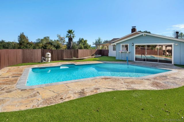 1780 Grove Rd, El Cajon, CA 92020