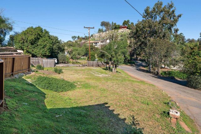 1780 Grove Rd, El Cajon, CA 92020