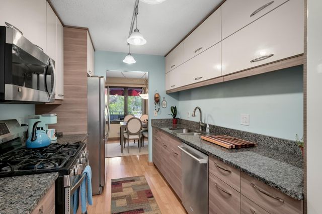 10203 Scarborough Road, Bloomington, MN 55437