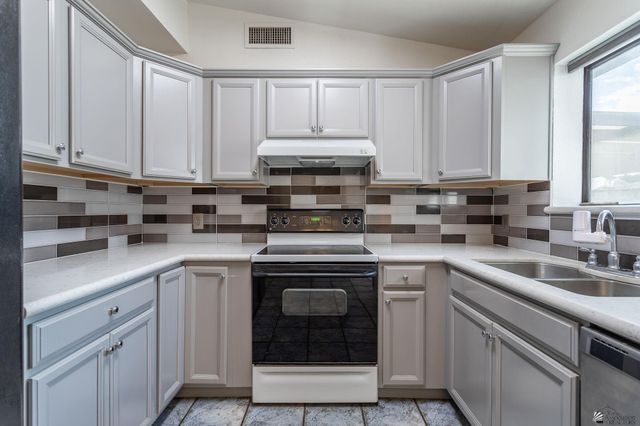 13451 E 45 St, Yuma, AZ 85367