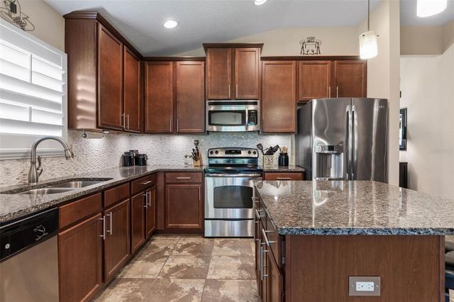 88 ARENA LAKE DRIVE, Palm Coast, FL 32137