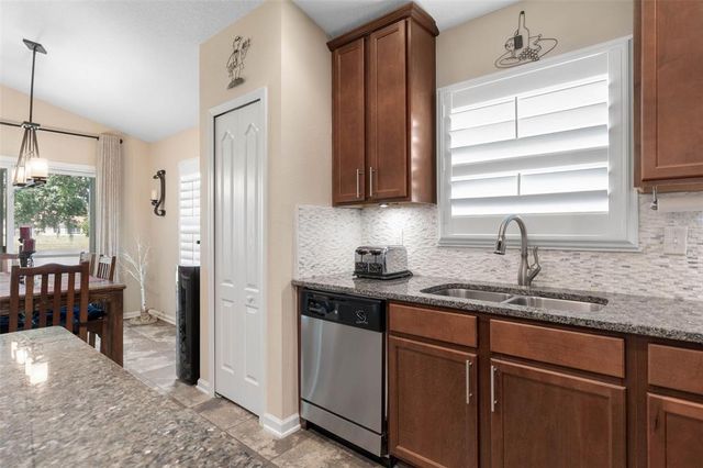 88 ARENA LAKE DRIVE, Palm Coast, FL 32137