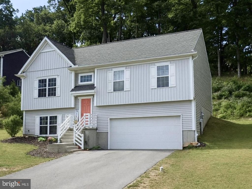 620 WOODSIDE RD, York, PA 17406