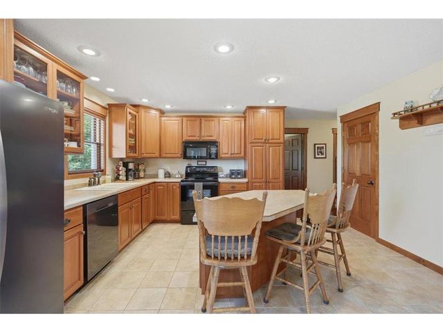 956 280th Street, Woodville, WI 54028