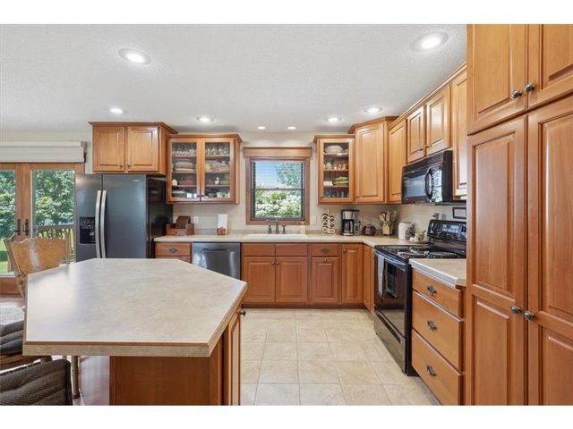 956 280th Street, Woodville, WI 54028