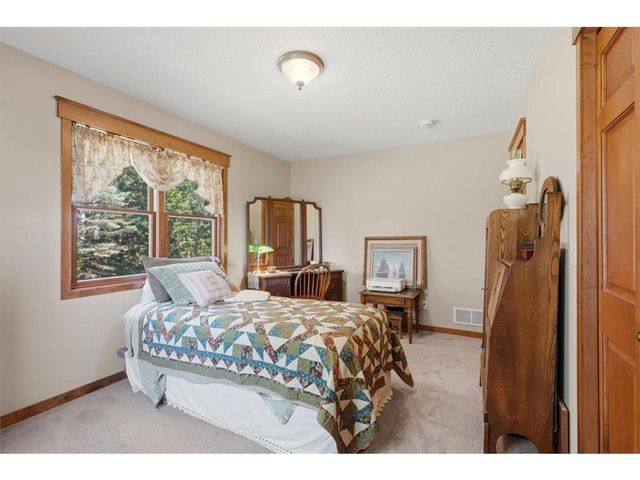 956 280th Street, Woodville, WI 54028