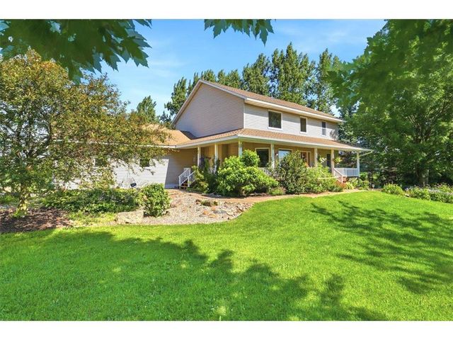 956 280th Street, Woodville, WI 54028