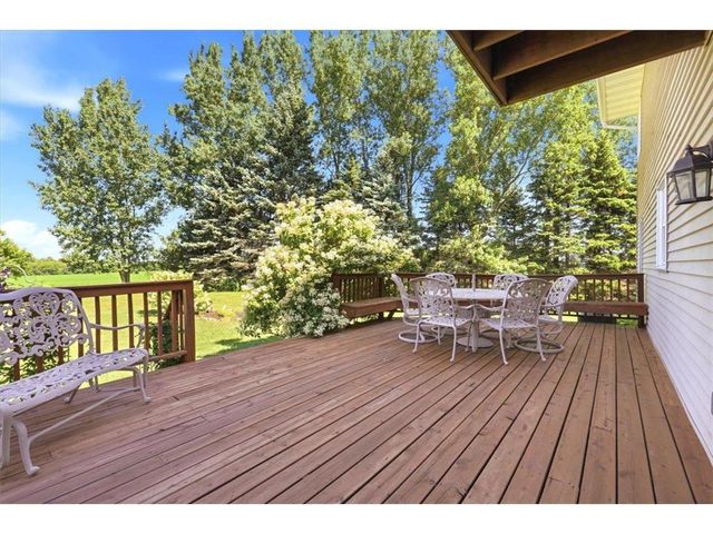 956 280th Street, Woodville, WI 54028