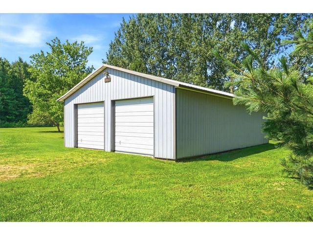 956 280th Street, Woodville, WI 54028