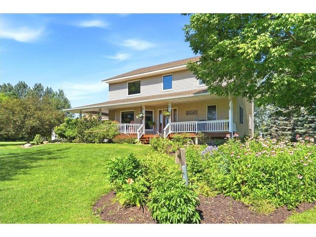 956 280th Street, Woodville, WI 54028