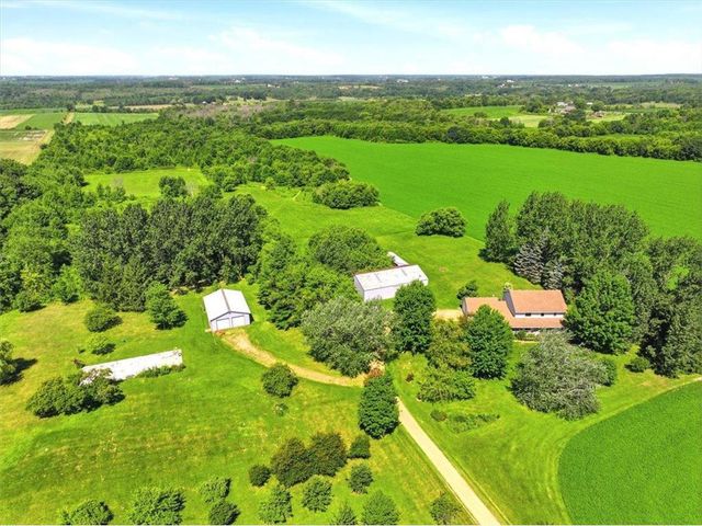 956 280th Street, Woodville, WI 54028