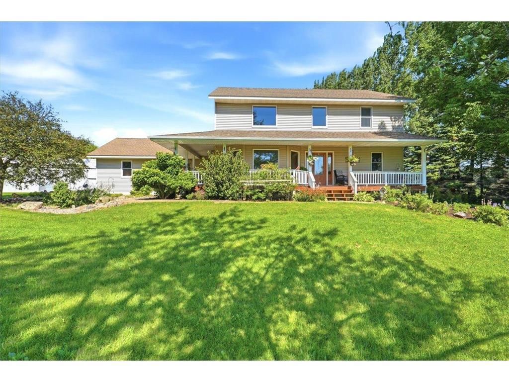 956 280th Street, Woodville, WI 54028