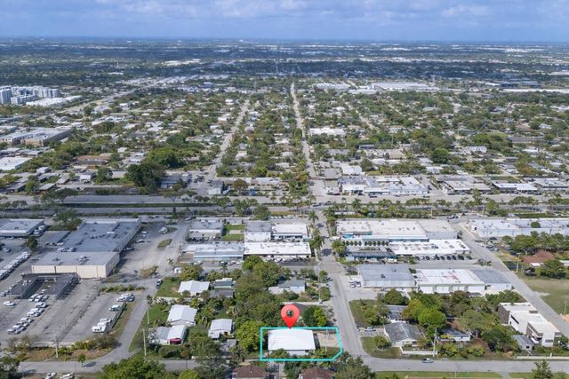 3431 NE 13th Avenue, Oakland Park, FL 33334