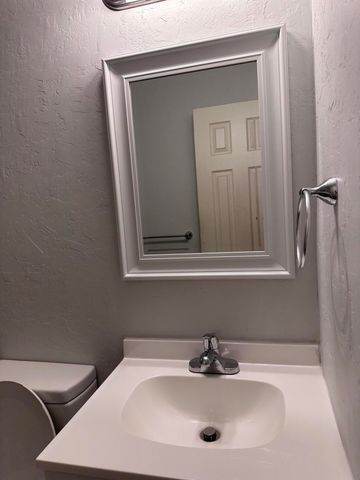 3431 NE 13th Avenue, Oakland Park, FL 33334
