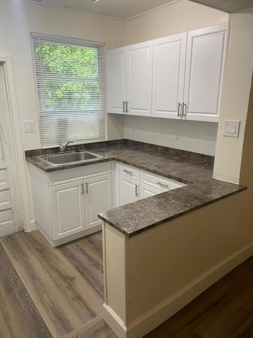 3431 NE 13th Avenue, Oakland Park, FL 33334