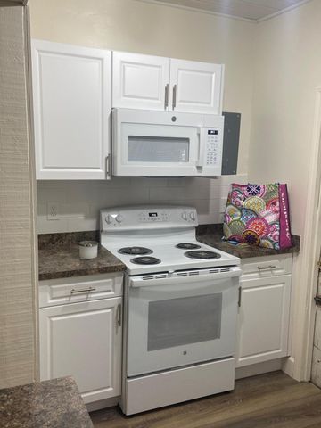 3431 NE 13th Avenue, Oakland Park, FL 33334