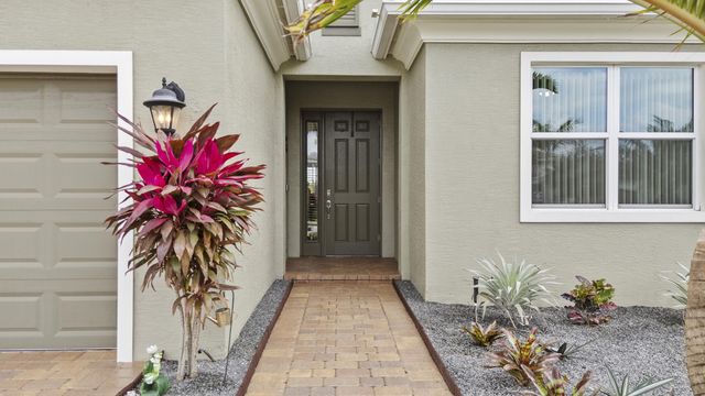 8735 SW Vico Way, Port St. Lucie, Port St Lucie, FL 34987