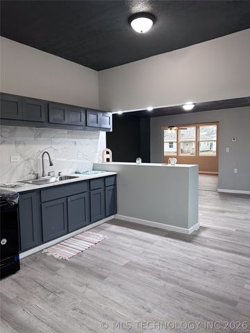 428 N K Street W, Muskogee, OK 74403