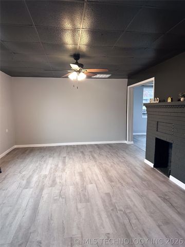 428 N K Street W, Muskogee, OK 74403