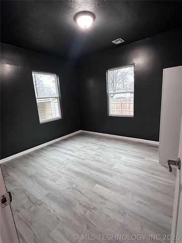 428 N K Street W, Muskogee, OK 74403