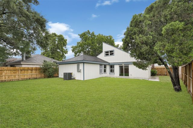 3415 Lapstone Drive, Houston, TX 77082