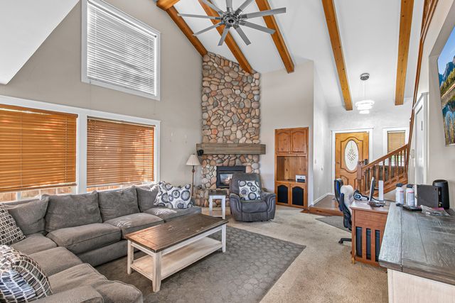 1098 Gate Park Drive, Central Point, OR 97502