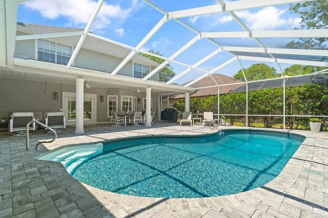 1401 Players Club Cir, Gulf Breeze, FL 32563