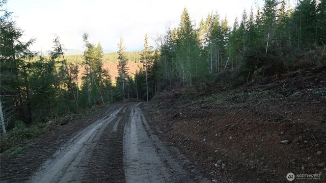 2180 NE Holly Dewatto Rd, Tahuya, WA 98588