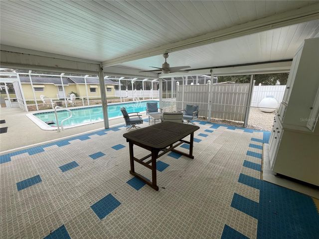 202 S WARFIELD AVENUE, Wildwood, FL 34785