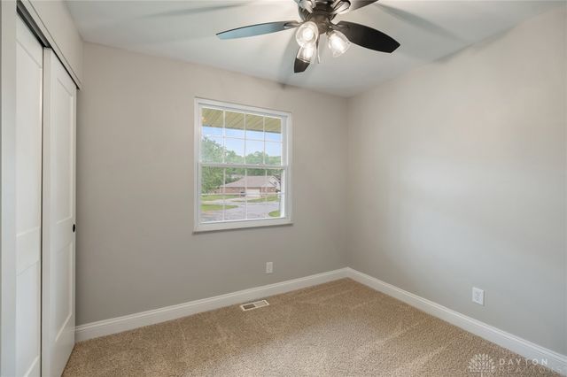 734 N Bayberry Drive, Miamisburg, OH 45342