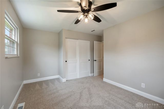 734 N Bayberry Drive, Miamisburg, OH 45342