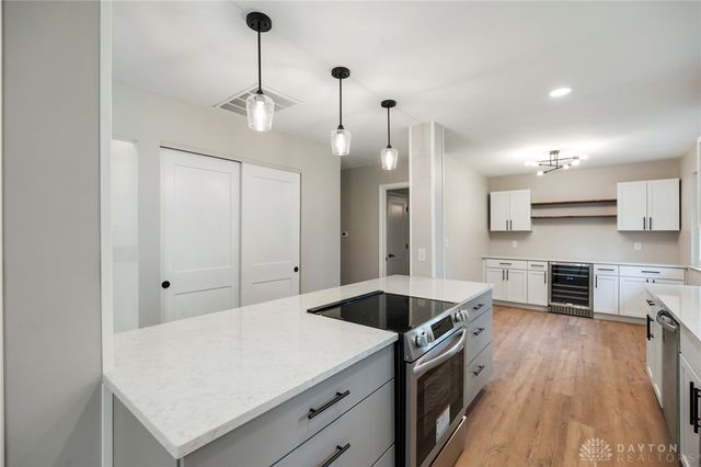 734 N Bayberry Drive, Miamisburg, OH 45342