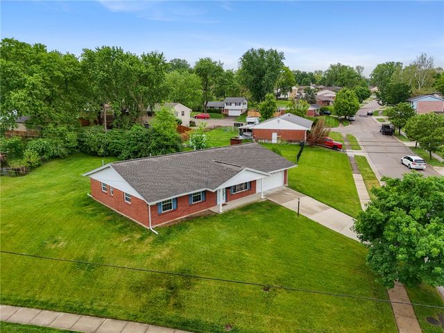 734 N Bayberry Drive, Miamisburg, OH 45342